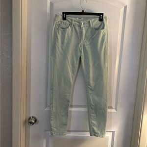 Kenzie Effortless Ankle pants Light Green Jeans Sz 6